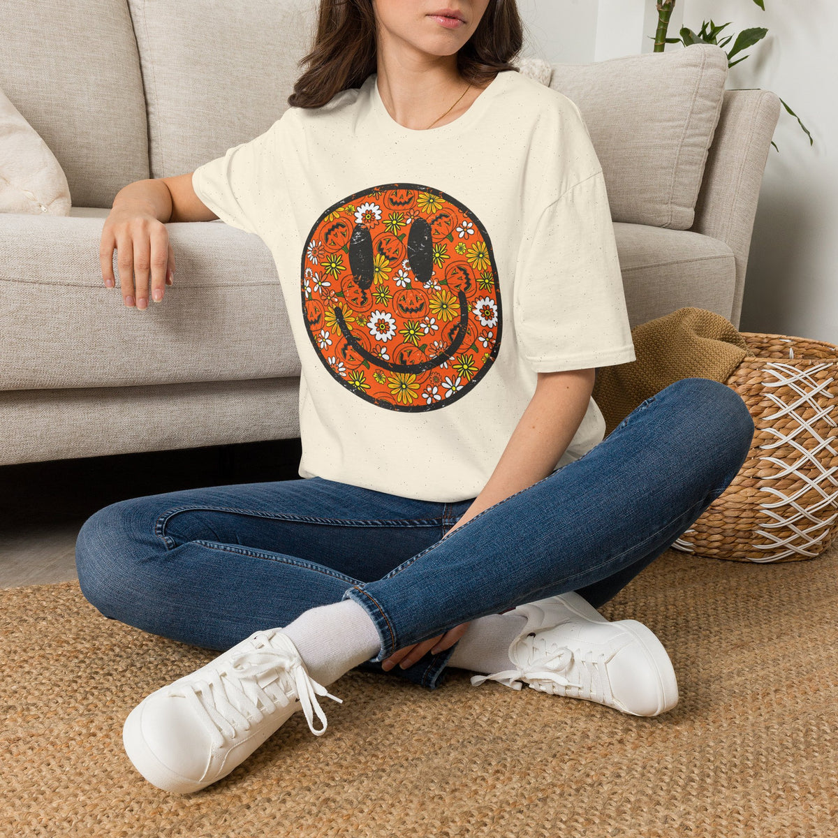 Retro Halloween Smiley T-Shirt 🎃🌼