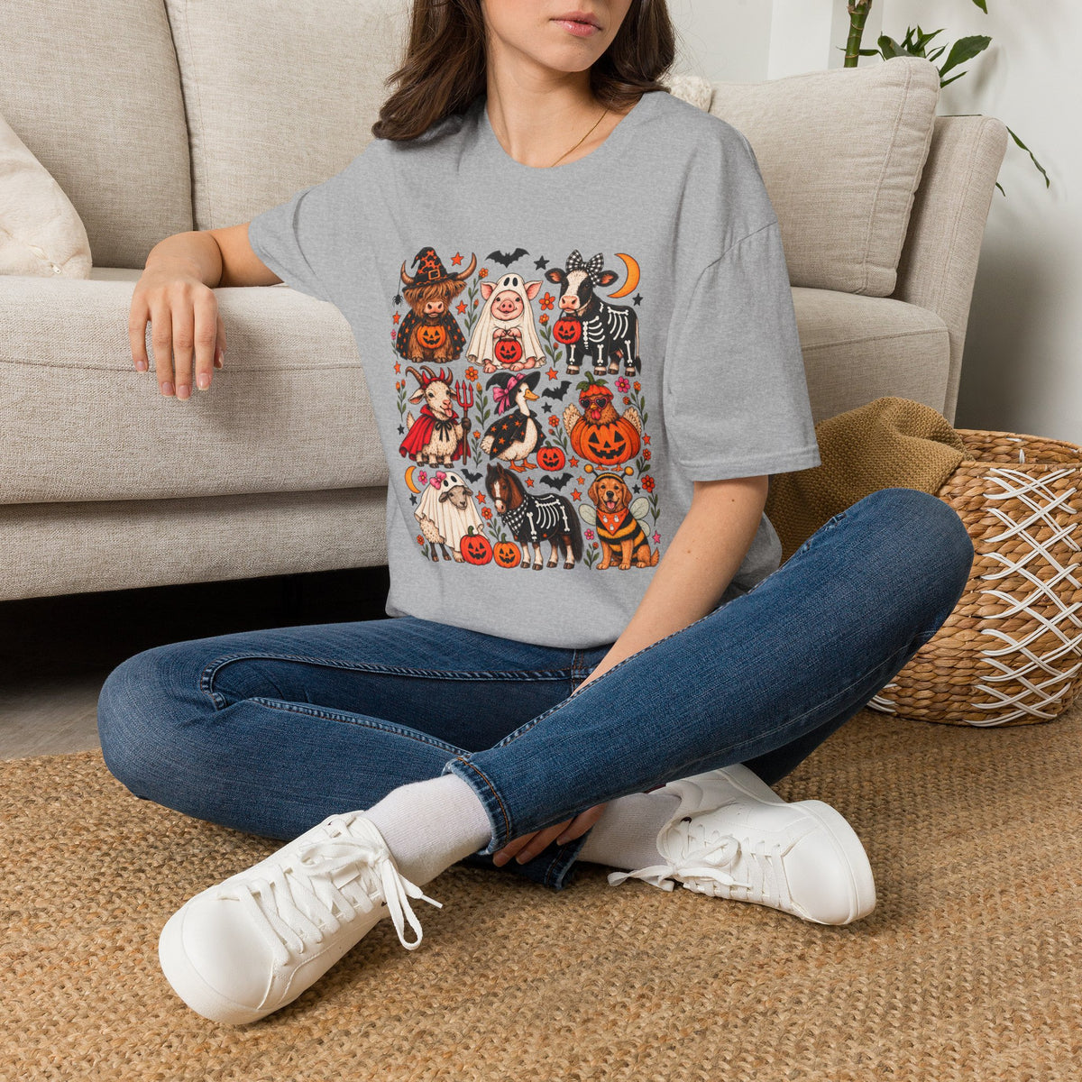 Halloween on the Farm – Spooky Farm Animals Graphic Tee 🎃🐮👻