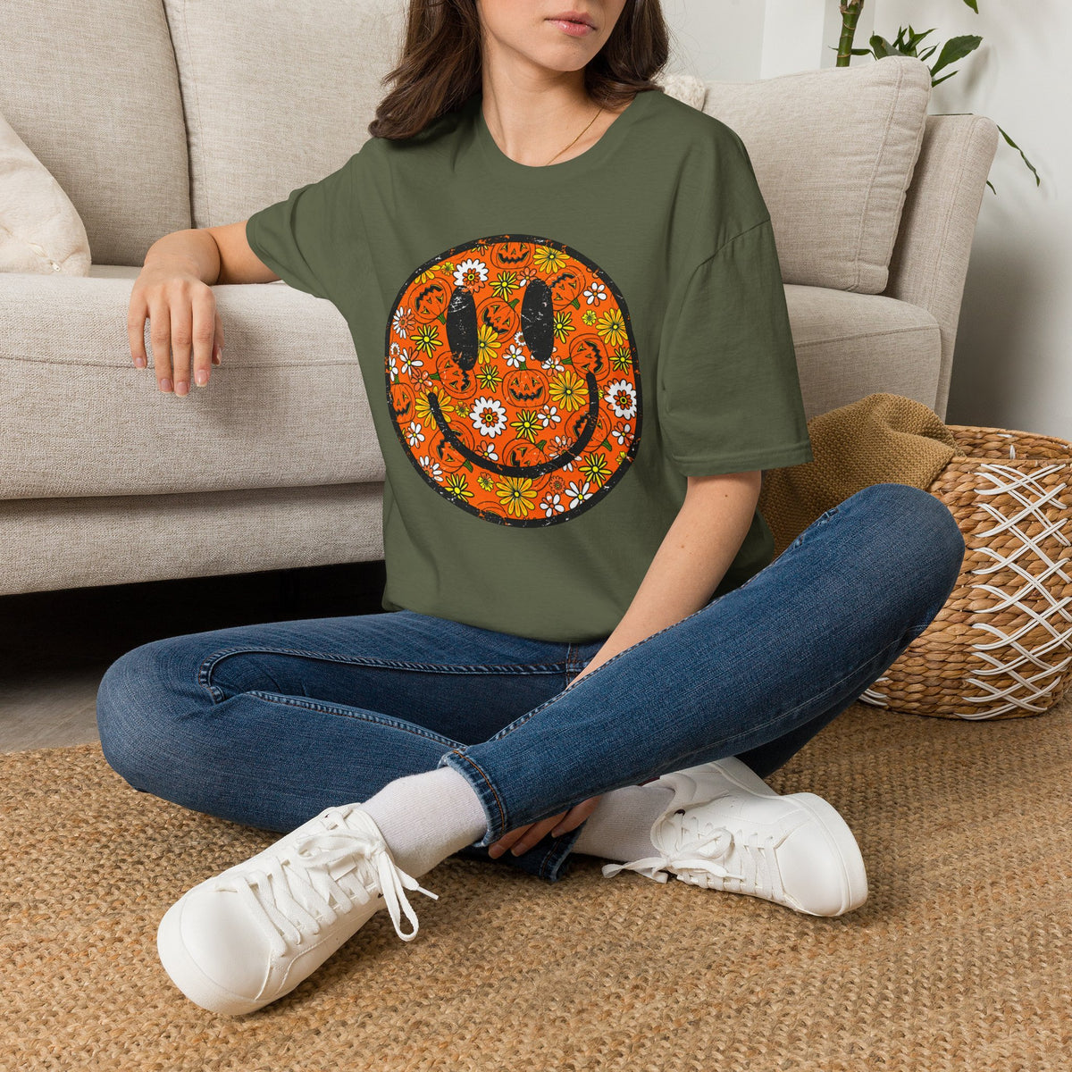Retro Halloween Smiley T-Shirt 🎃🌼