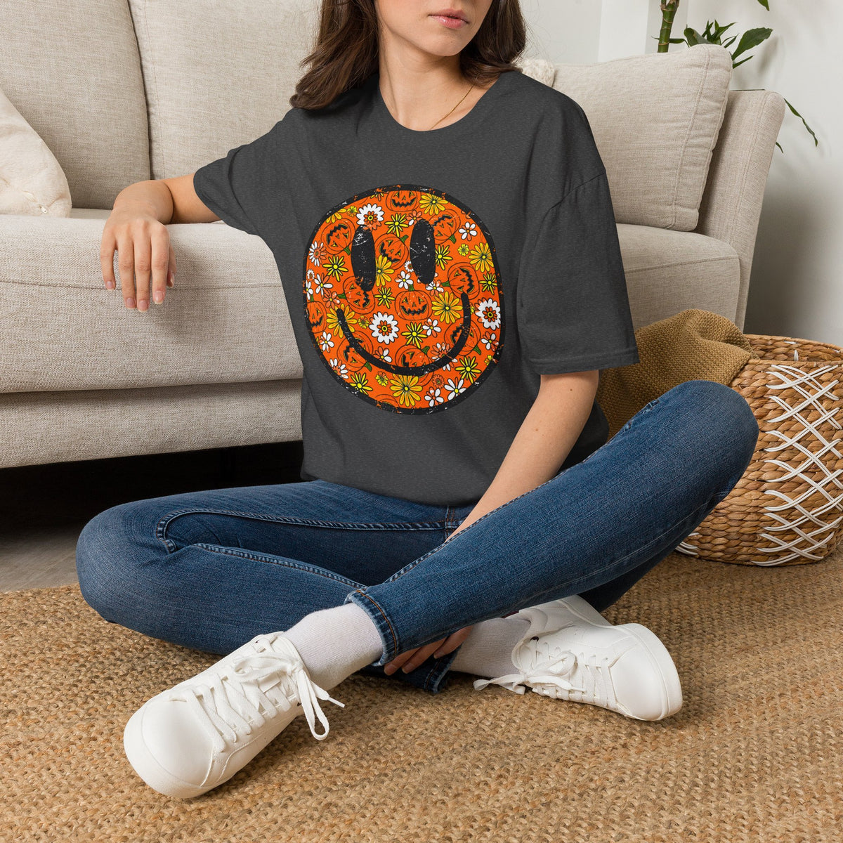 Retro Halloween Smiley T-Shirt 🎃🌼